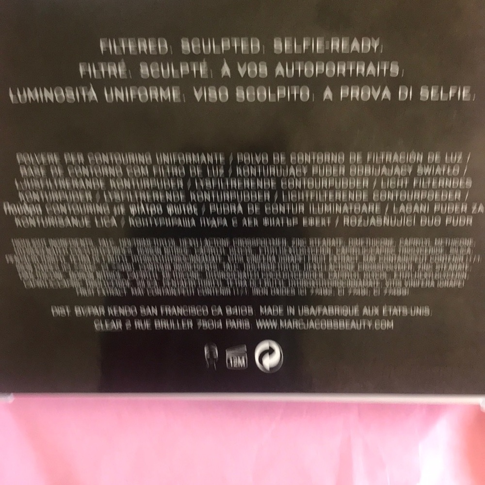 Marc Jacobs Contour Powder - Picture 2 of 7